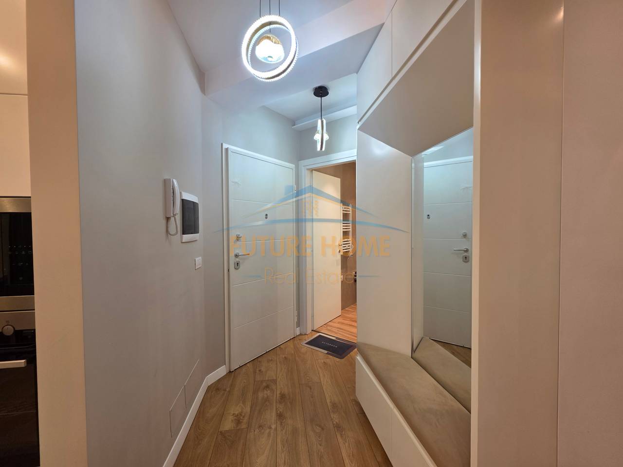 Affitto, Appartamento 2+1+2 vicino all'ex Parco Residenza Alba!