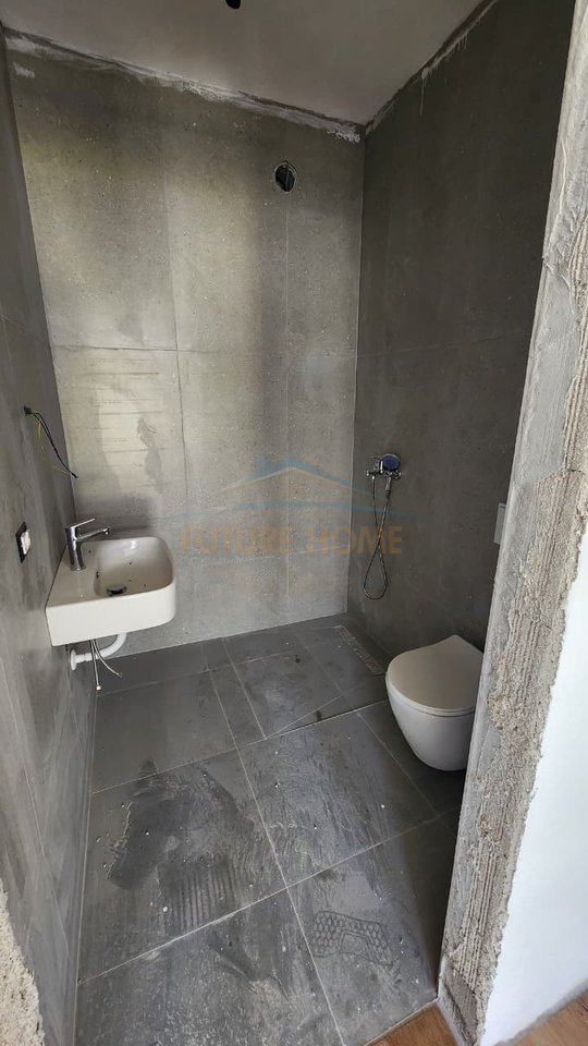 Shitet, Apartament 2+1+2, Univers City, QTU