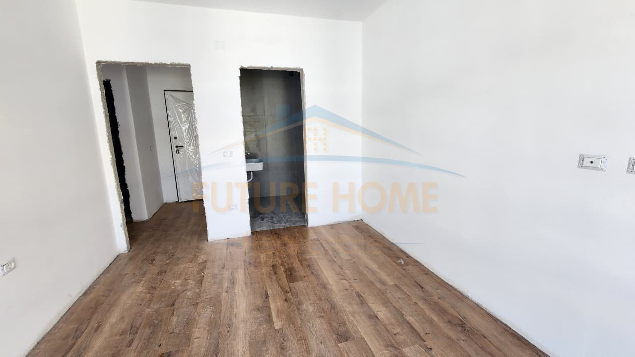 Shitet, Apartament 2+1+2, Univers City, QTU