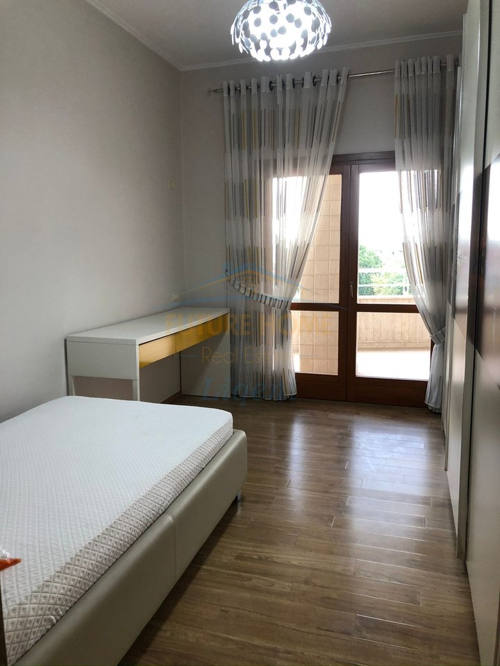 Qera, Apartament 3+1+Post Parkimi, Kopshti Zoologjik, Tirane.