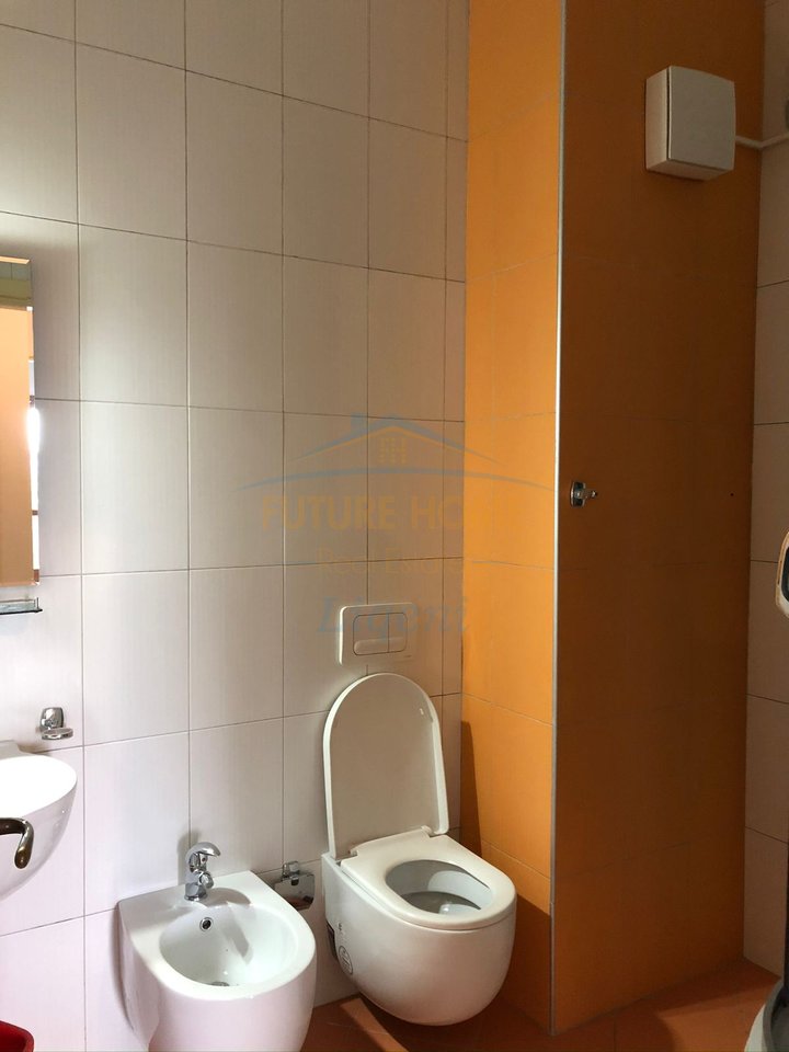 Qera, Apartament 3+1+Post Parkimi, Kopshti Zoologjik, Tirane.