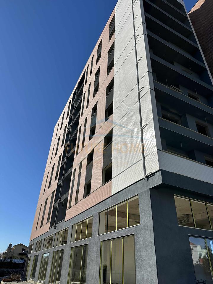 Shitet, Apartament 1+1 Ish Fusha e Aviacionit