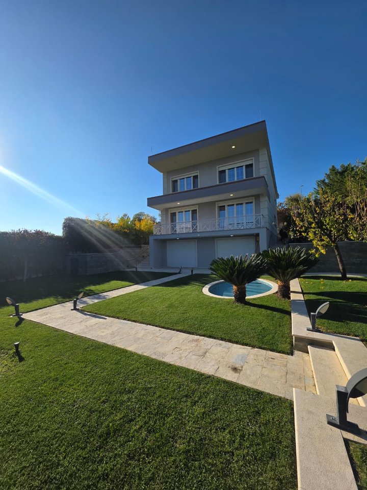 For sale, 3-Storey Villa, Lunder, Tirana.