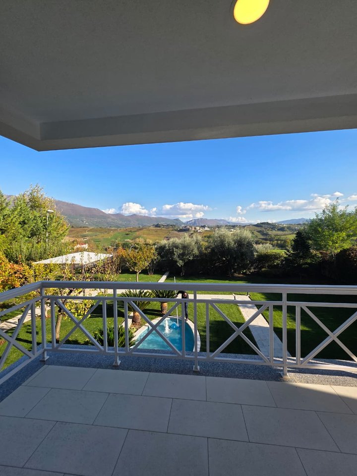 For sale, 3-Storey Villa, Lunder, Tirana.