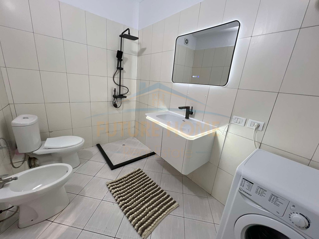 Shitet , Apartament 2+1+2 në Rrugën Teodor Keko, Tirane
