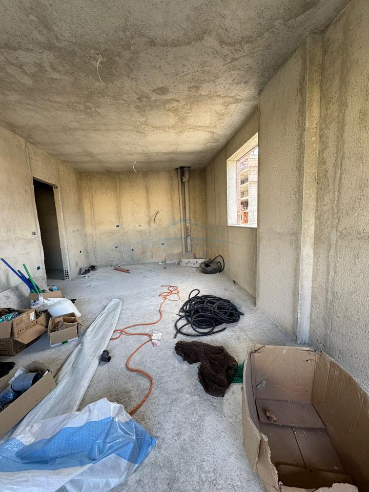 For sale, Apartment 2+1+2, Aviation Field, Tirana.