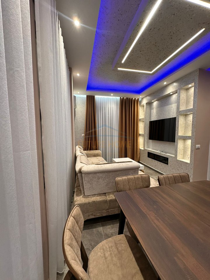 Qera, Apartament 1+1, te Tiku dhe Mato, Vlore.