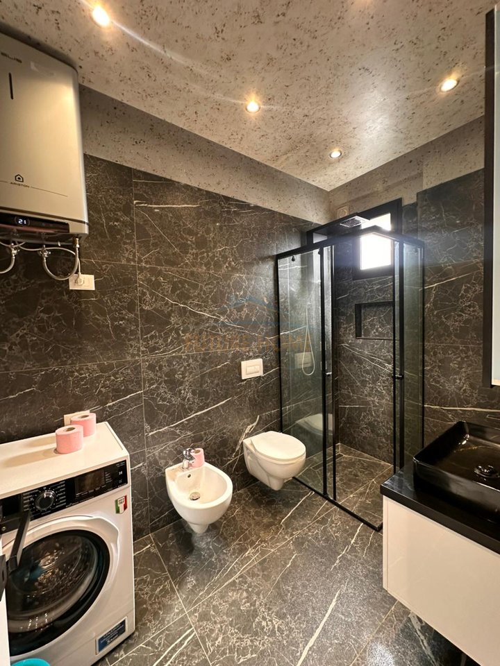 Qera, Apartament 1+1, te Tiku dhe Mato, Vlore.