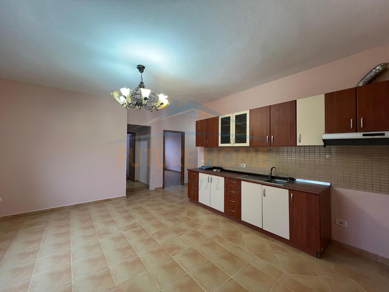 Qera, Apartament 3+1+2, Rruga Vllazën Huta, Tiranë.