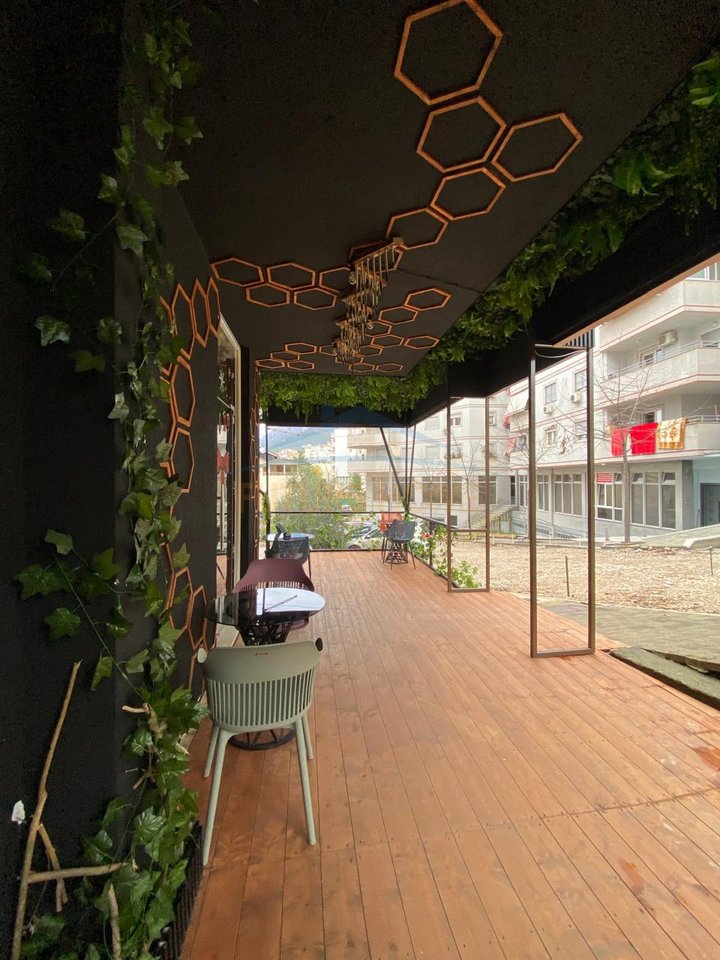 In vendita, Bar Lounge, Fresh, Tirana.