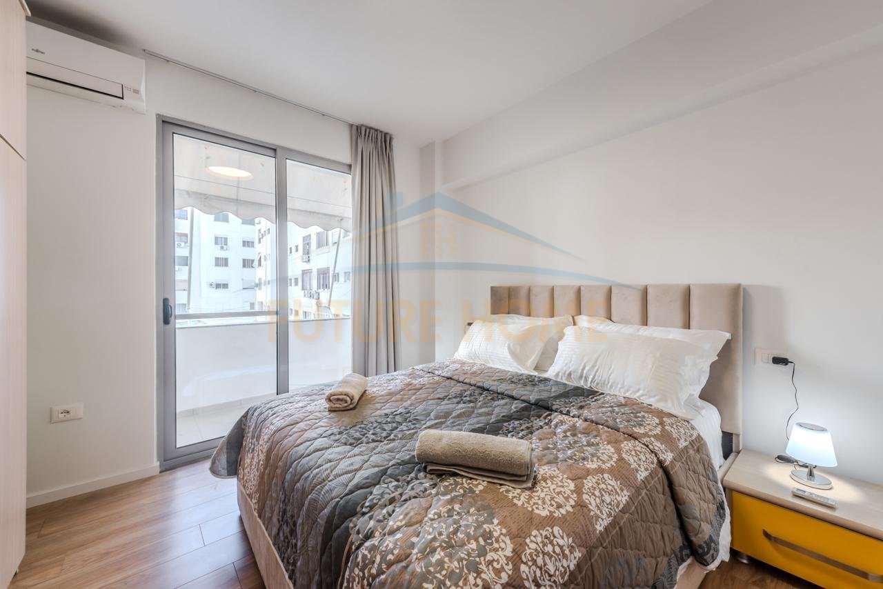 Shitet Apartament 1+1, Rruga Egnatia, Durres