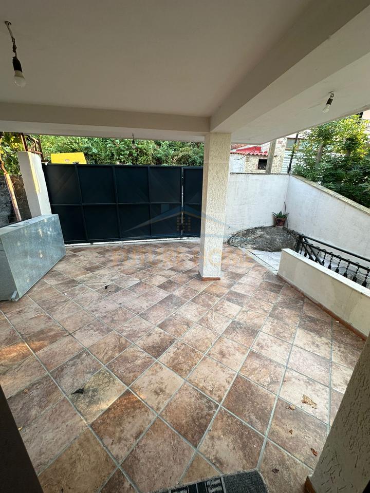 For rent, 2+1 Apartment + Parking Space, Kombinat, Tirana