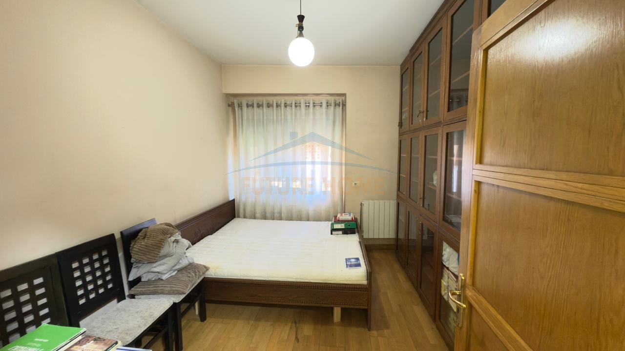 Qera, Apartament 3+1+2, Rruga e Barrikadave, Tiranë.