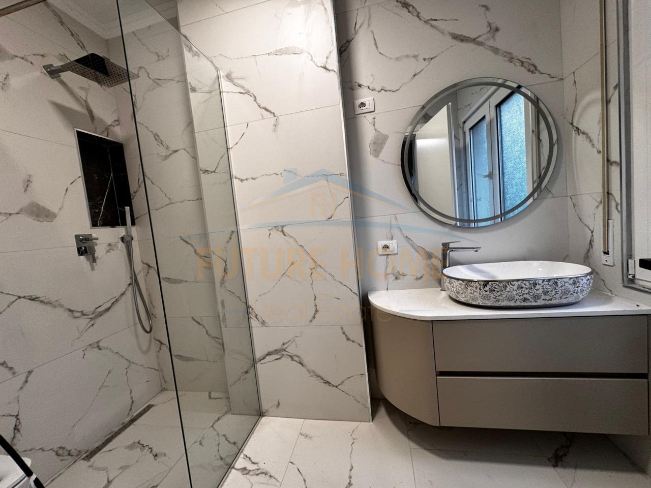 Qera, Apartament 3+1+3+2Ballkone, Vollga, Durres.