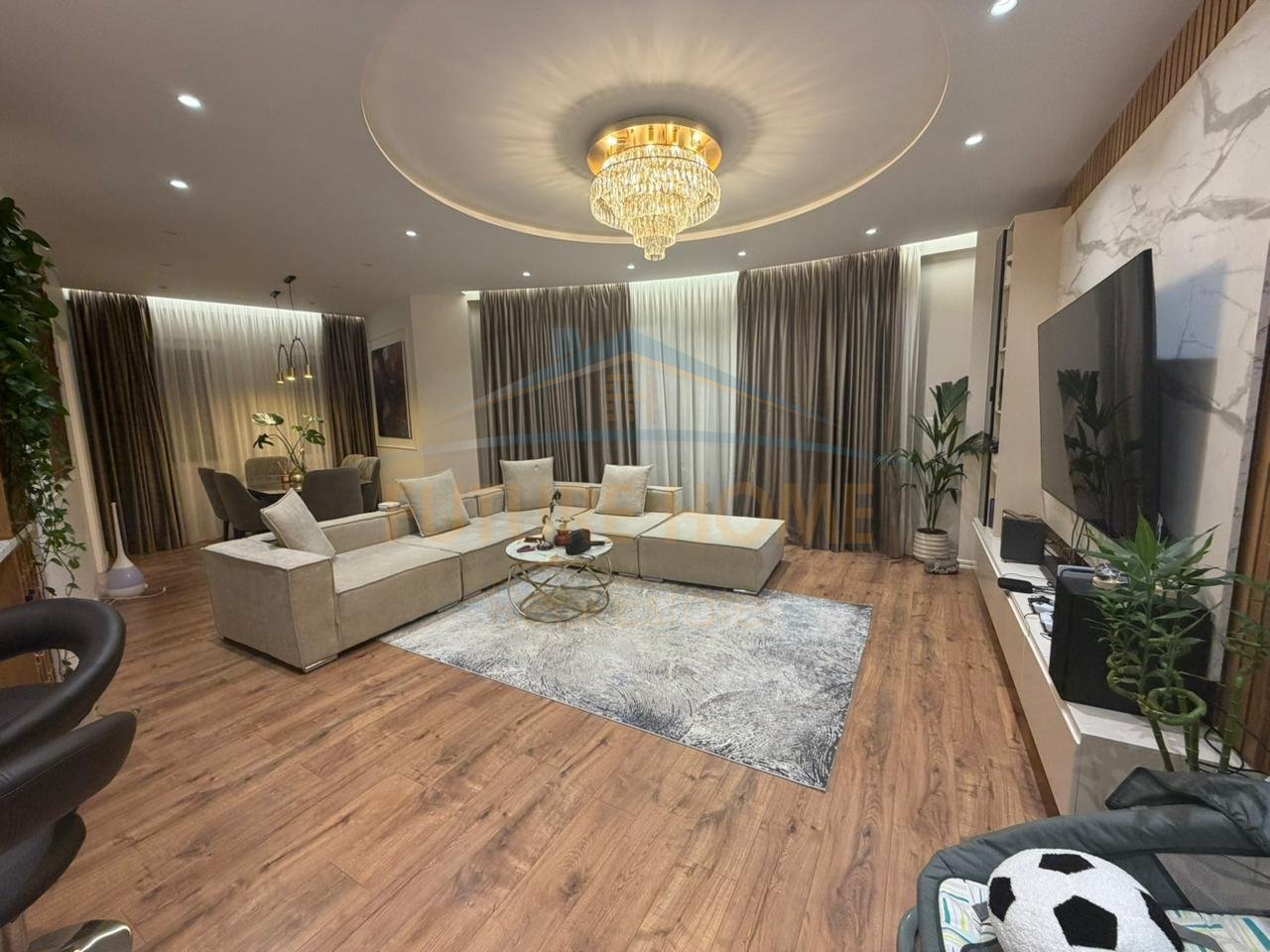 For sale, Apartment 3+1+2, Dry Lake, Tirana