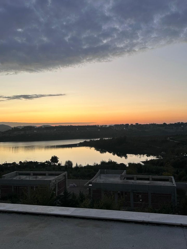 Shitet Vilë, Farkë