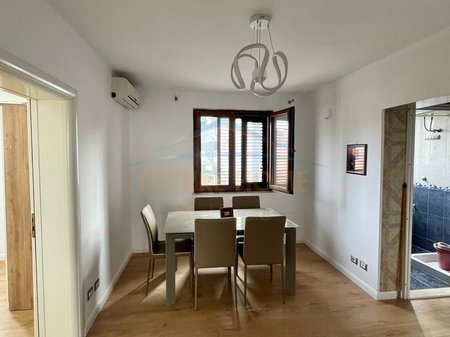 Shitet, Apartament 3+1, Vollga, Durres.