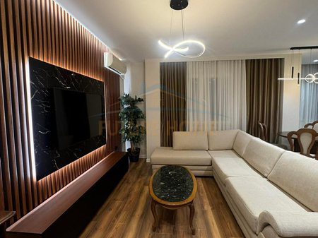 Qera , Apartament 2+1+2 , Rruga Mine Peza , Tirane