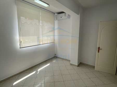 Qira, Ambient Zyre/Sherbimi, Garda, Tirane