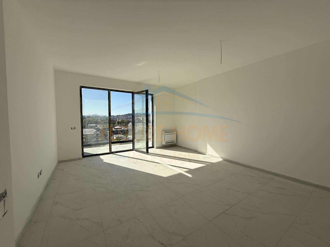 Vendesi Appartamento 1+1, Eagle Residence, Dogana, Tirana