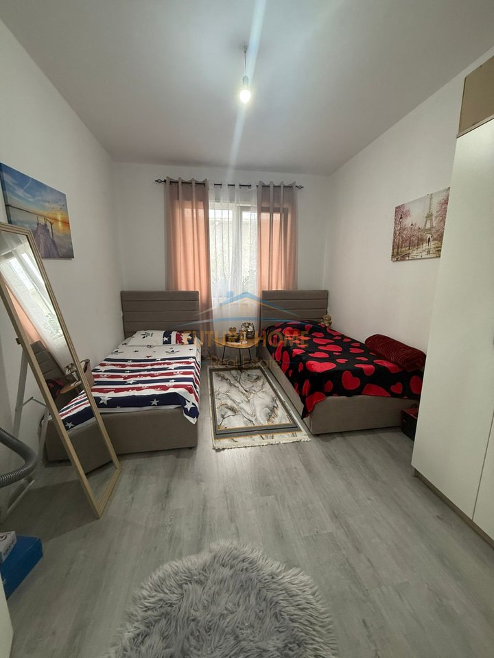 For sale, 2+1 Apartment, Univers City Complex, Tirana.