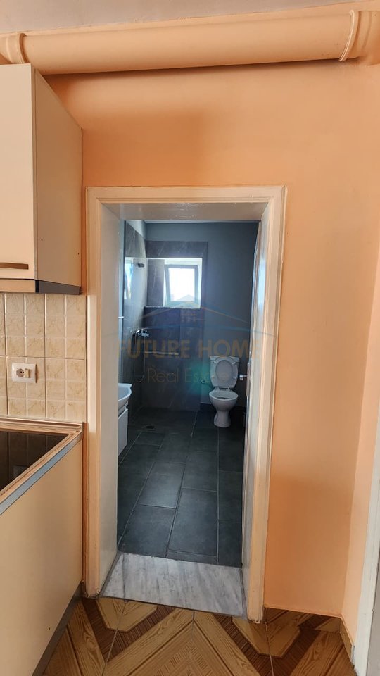 For rent, 2+1+2 apartment, parking space, Babrru, Tirana