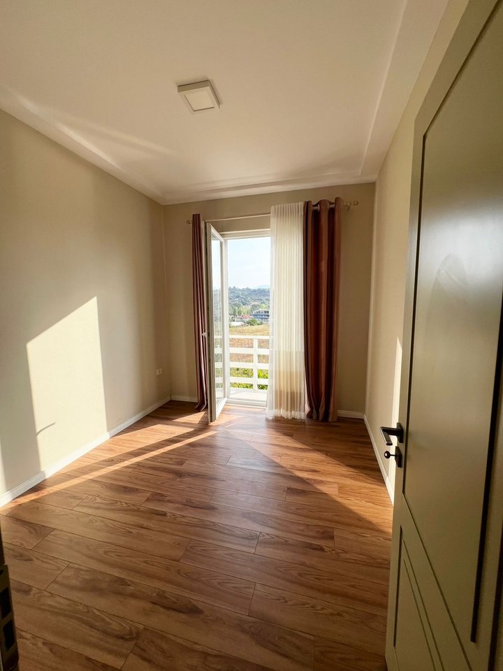 Qera, Vile 2-Kateshe, Prush, Tirane