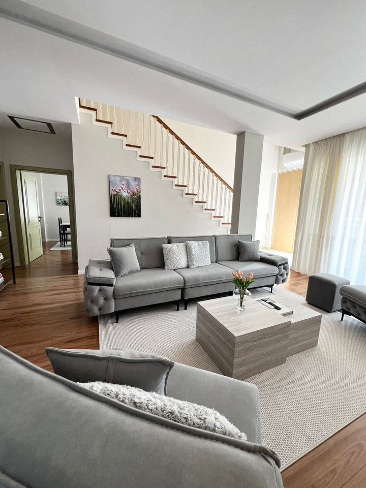 Qera, Vile 2-Kateshe, Prush, Tirane