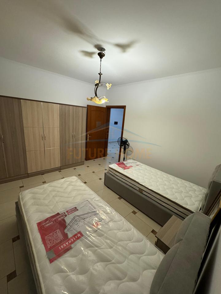 Qera, Apartament 3+1+2, Durres