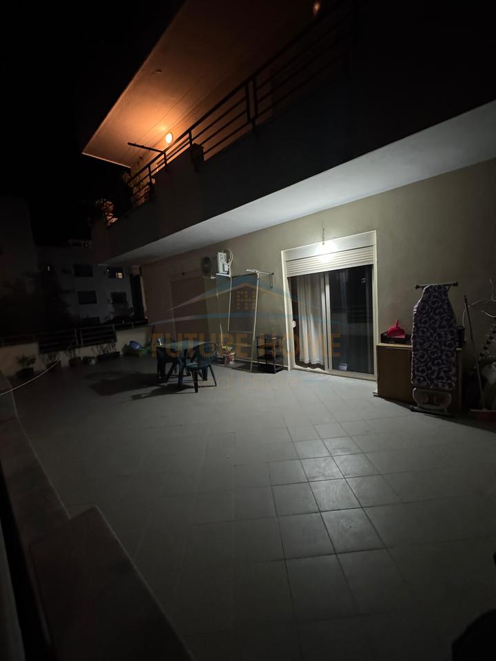 Qera, Apartament 3+1+2, Durres