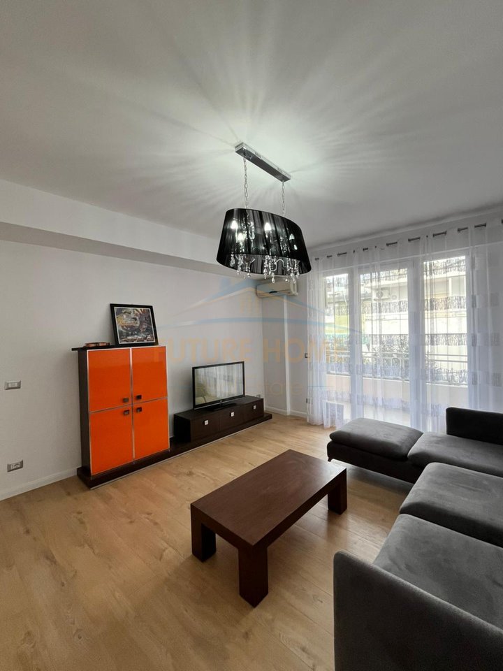 Shitet, Apartament 3+1, Vollga, Durres.