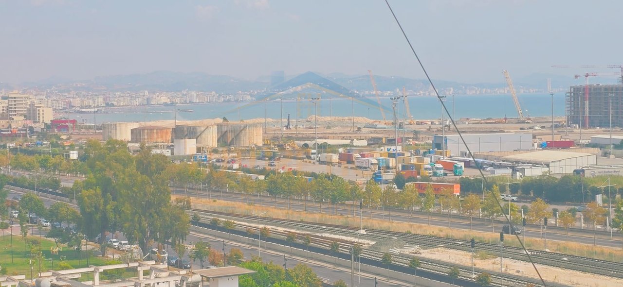 Shitet, Apartament 1+1,Prane UKD, Durres