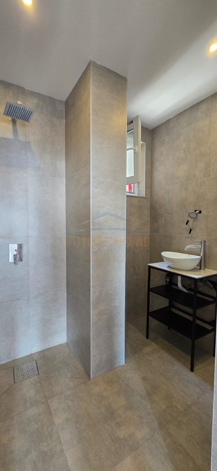 Shitet, Apartament 1+1,Prane UKD, Durres