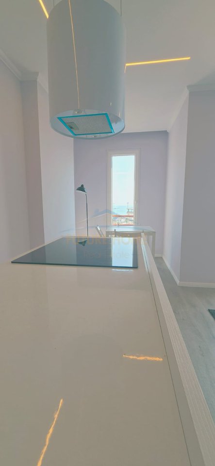 Shitet, Apartament 1+1,Prane UKD, Durres