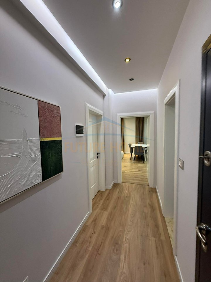 Shitet, Apartament 3+1+2, Kompleksi “Romario”, Unaza e Re , Tirane