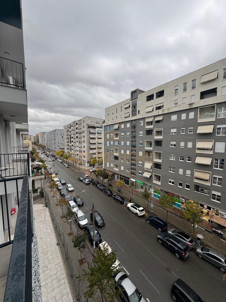 Qera Apartament 2+1+Post Parkimi,Komuna e Parisit