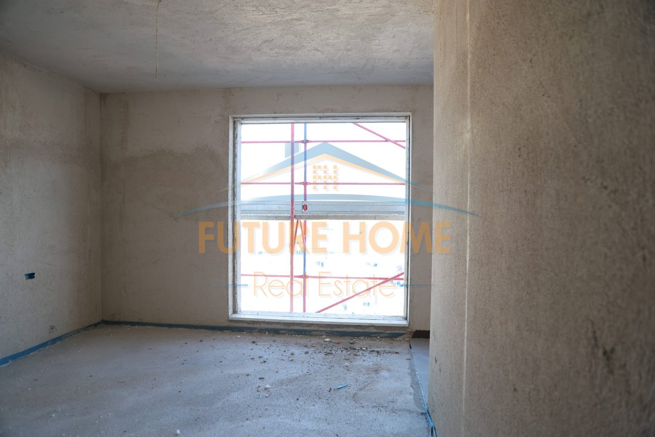 In vendita, Appartamento 2+1+2, White Tower Residence, Komuna e Parisit.