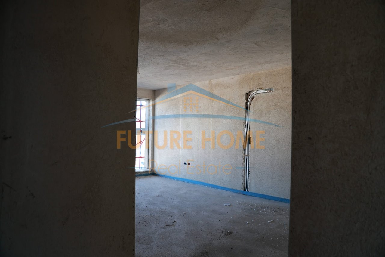 In vendita, Appartamento 2+1+2, White Tower Residence, Komuna e Parisit.