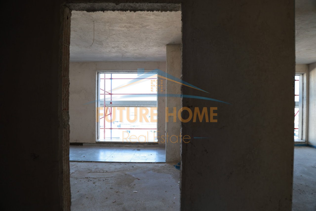 In vendita, Appartamento 2+1+2, White Tower Residence, Komuna e Parisit.