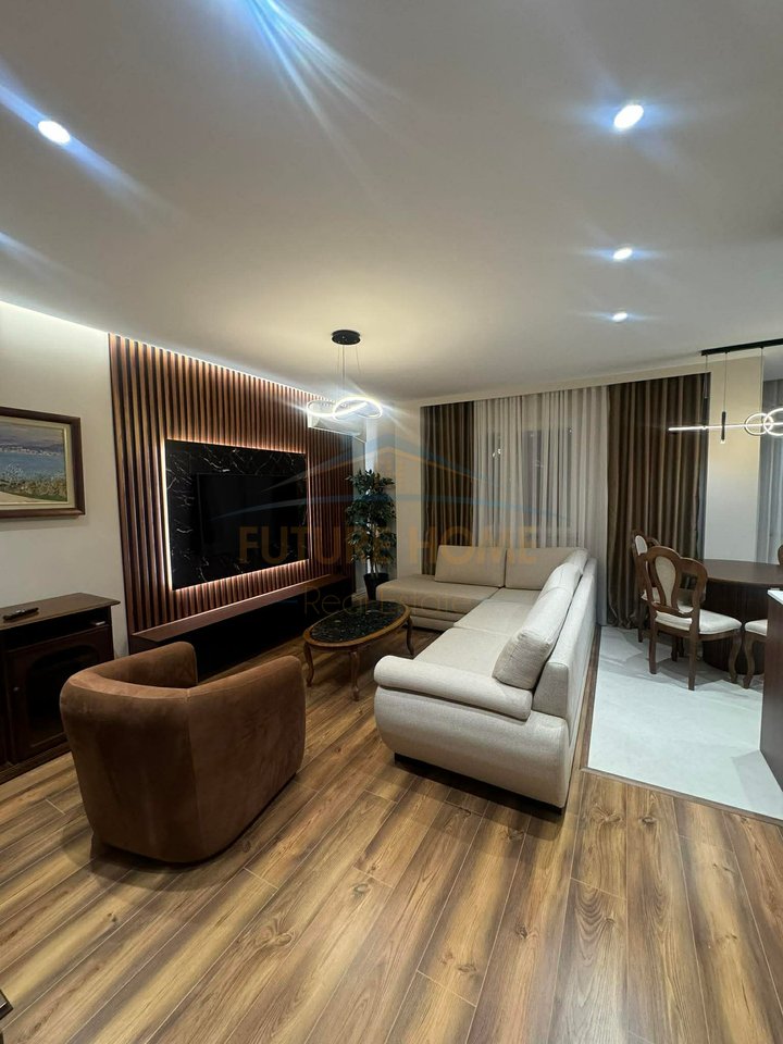 Qera , Apartament 2+1+2 , Rruga Mine Peza , Tirane