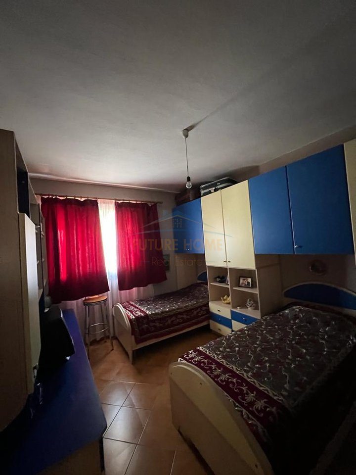 Shitet, Apartament 2+1, Zogu i Zi, Tirane