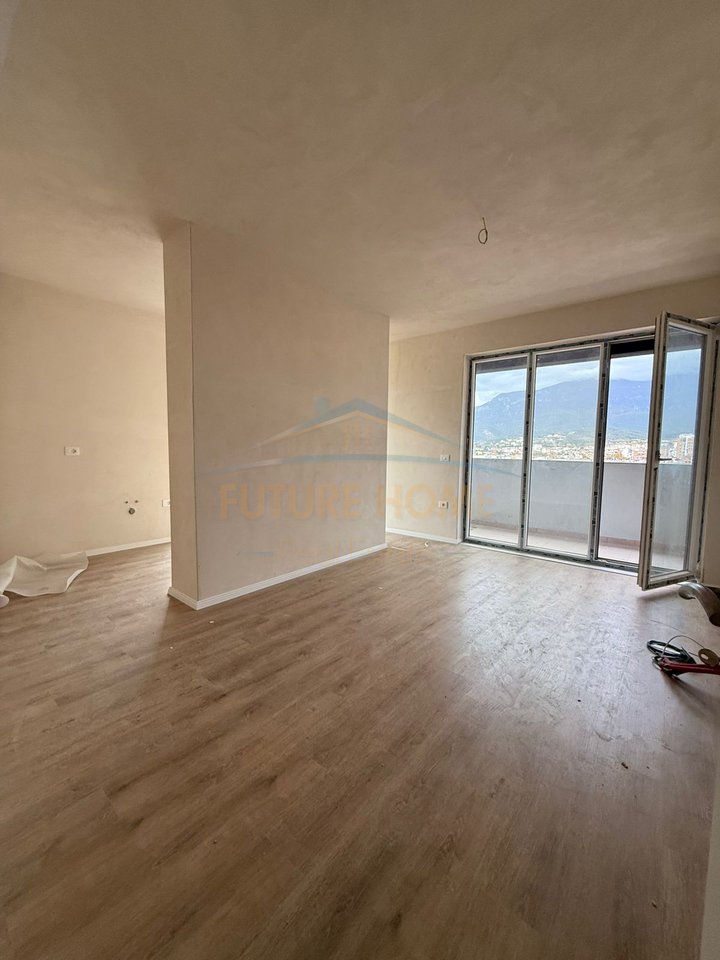 For sale, Apartment 2+1+2, United School