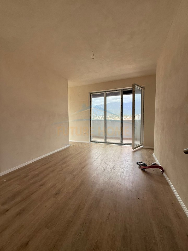 For sale, Apartment 2+1+2, United School