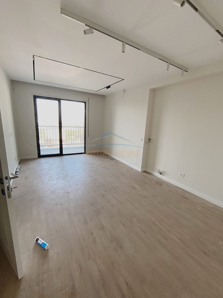Shitet, Apartament 2+1, Jordan Misja, Tiranë.