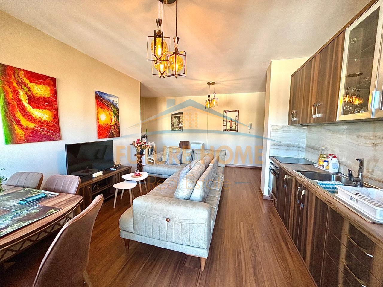 Shitet, Apartament 1+1, Golem.