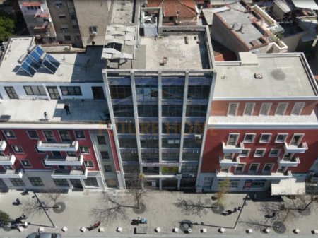 Shitet Apartament 2+1+2+ Post Parkim, tek Atsh,Tirane.