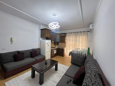 Qera, Apartament 2+1, Fresk, Tirane
