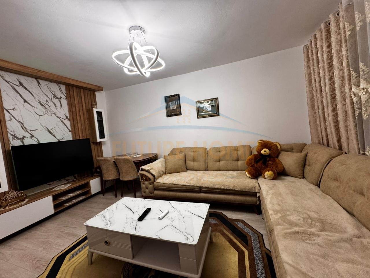 Shitet Apartament 1+1, Lagjia 18 , Durres