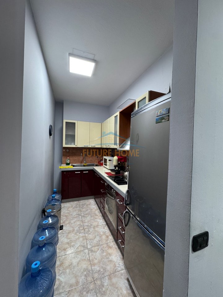 Qera, Ambient për Zyra,Blloku,Tiranë