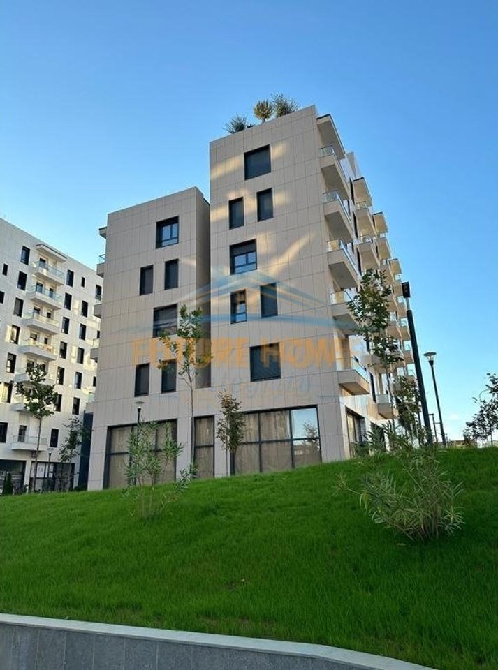 In vendita, 2 posti auto, Porcelan, Tirana